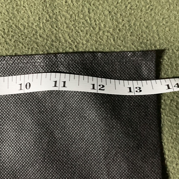 2 Mystery Box bags. 2 sizes. L approx 11 1/2 x 16. S approx 9 1/2 x 13 1/2 - Picture 9 of 9